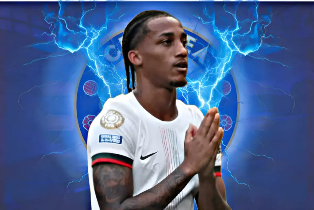 Joao Pedro marca 2 gols contra ex clube