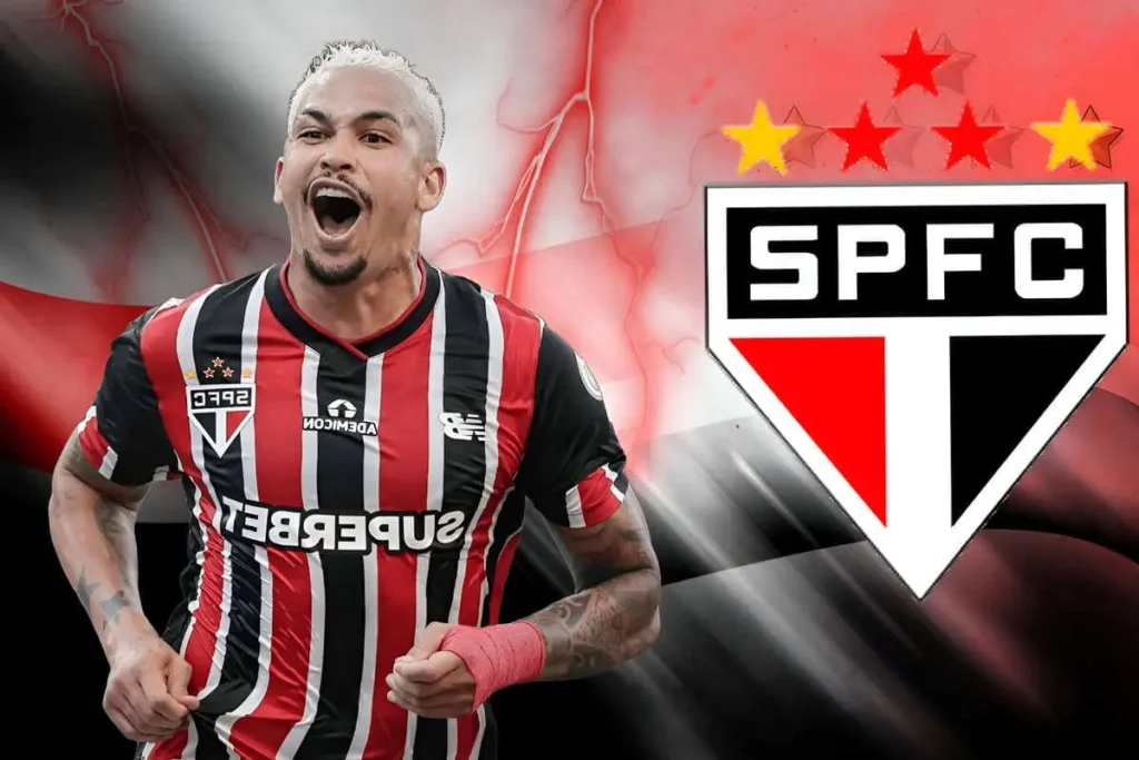 Luciano, atacante do São Paulo, comemora gol da vitória sobre o Juventude pelo Campeonato Brasileiro 2025.